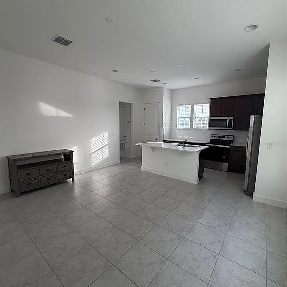 13719 Lippman Aly — Photo 7