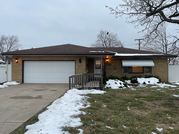 9618 Boulevard Dr, Highland, IN 46322