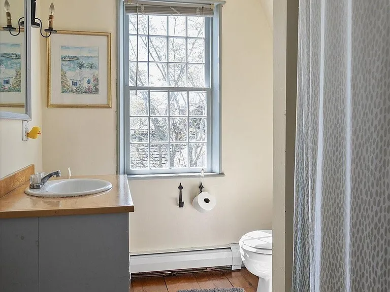 31 Thames St — Photo 18