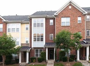 127 Dove Cottage Ln, Cary, NC 27519