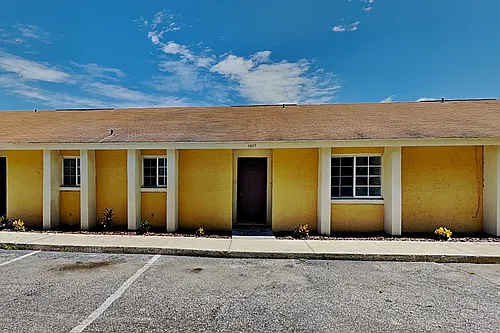 1917 Truman Rd Photo 1