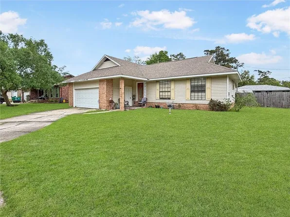 156 Greencrest Dr, Slidell, LA 70458