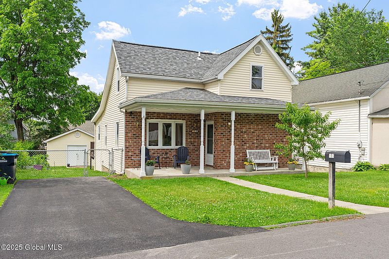 2nd image of 11 Packer Avenue