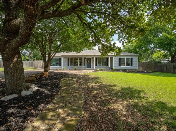 750 Garden Acres Blvd, Bryan, TX 77802