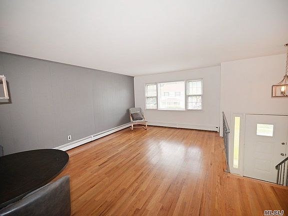 5th image of 49 Summers St