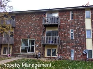 2204 Rainbow Ave APT 11, Bloomington, IL 61704