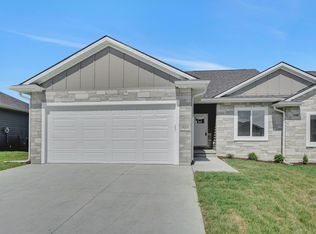 8910 S 42nd St, Lincoln, NE 68516