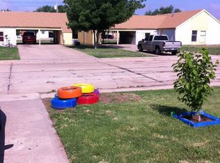 1233 Krause Ct, Liberal, KS 67901