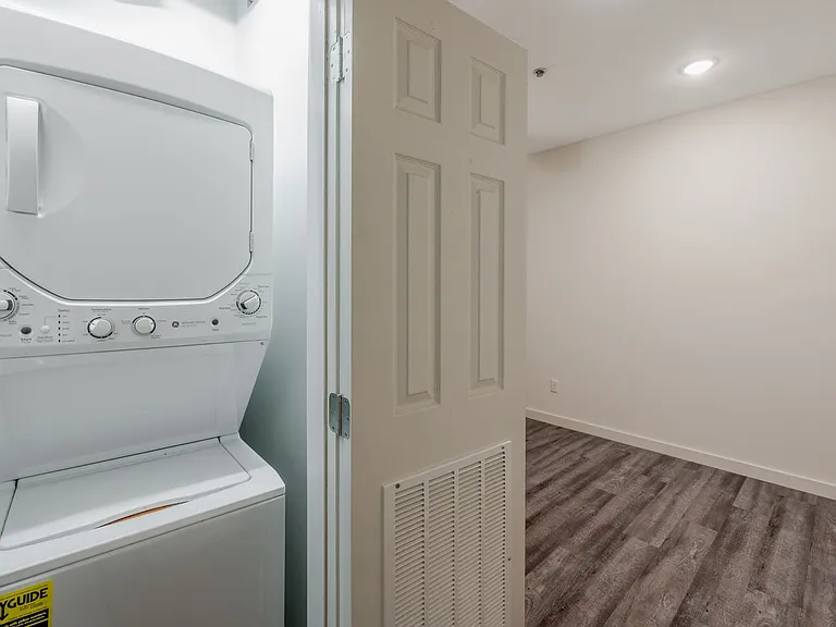 811 Douglas St #107 — Photo 12