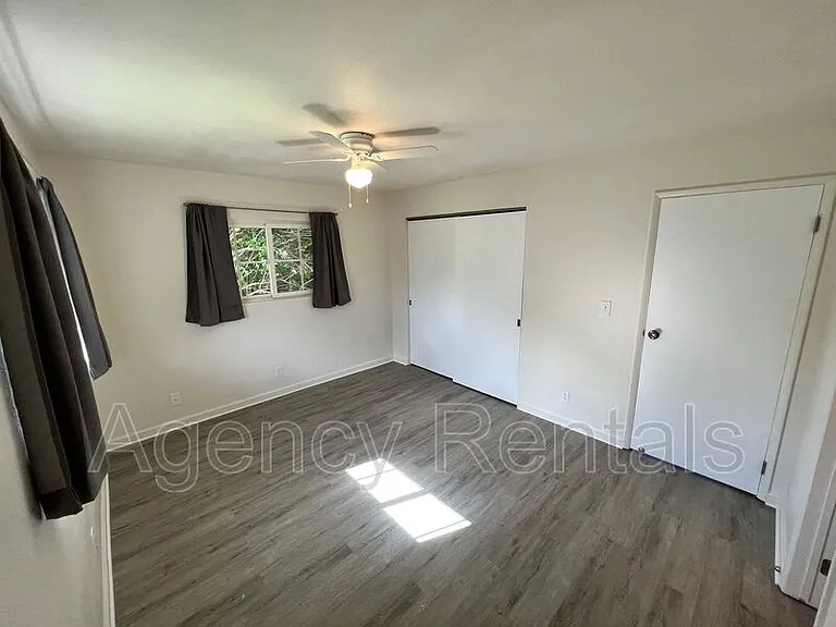 2419 Oahu Ave — Photo 9