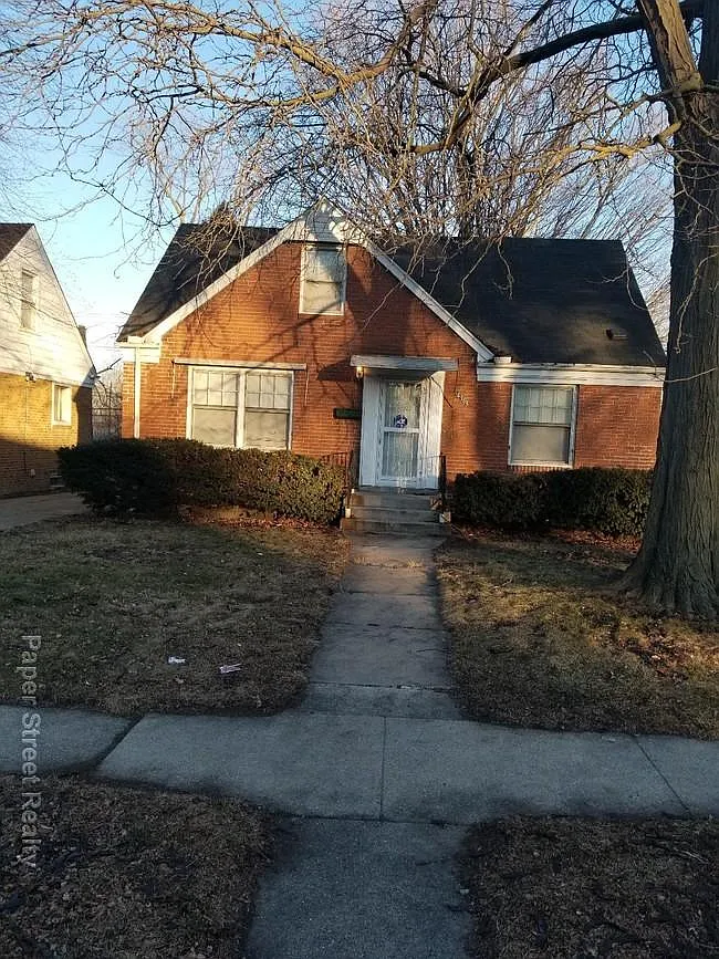 14163 Calumet Ave photo 1