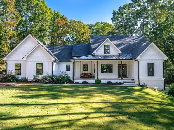 1002 Richmond Place Way, Loganville, GA 30052