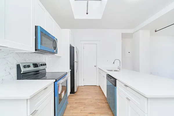 Rented by Living New York | media 3
