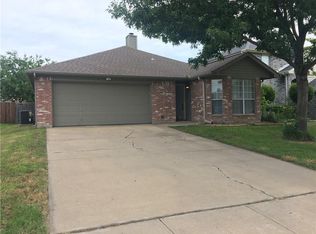 1944 Winding Ridge Trl, Grand Prairie, TX 75052