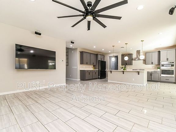 5th image of 513 E Yellowstone Pl