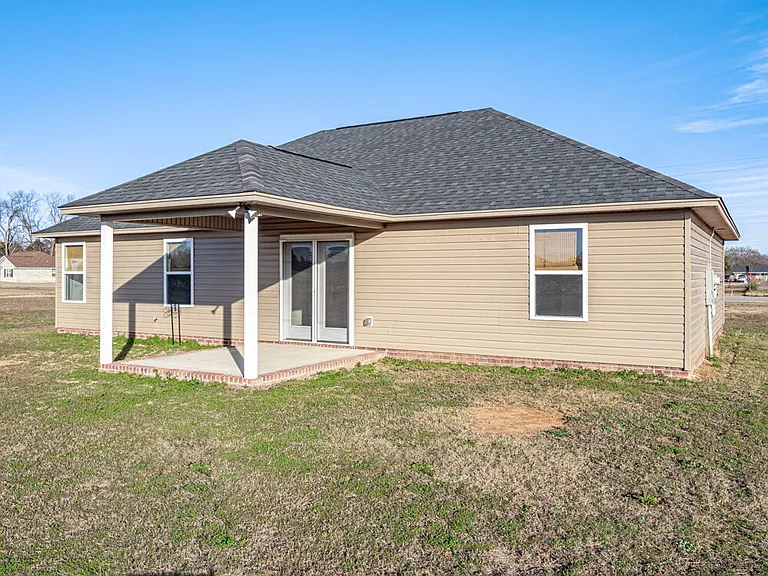 3400 Black River Rd — Photo 6