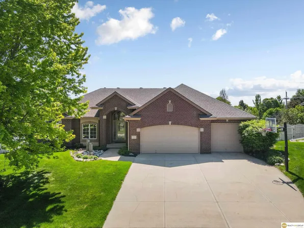 18103 Atlas St, Omaha, NE 68130
