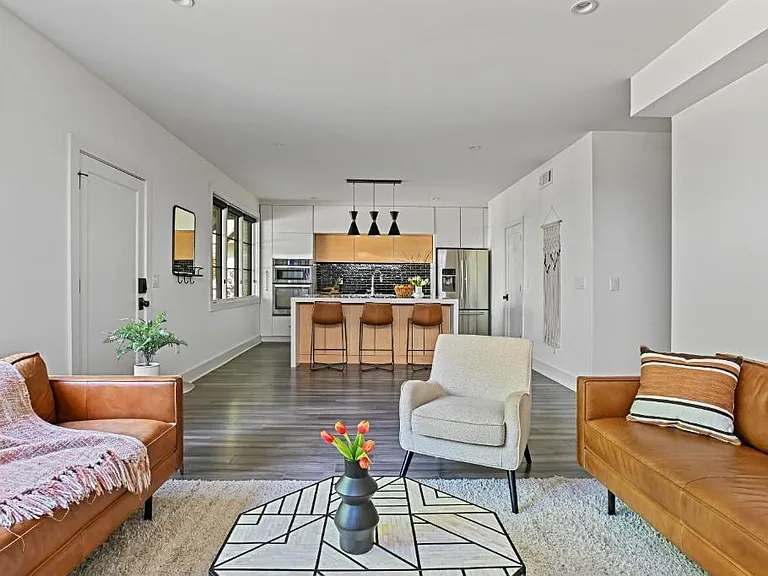 634 Bonaventure Ave NE #3 — Photo 41