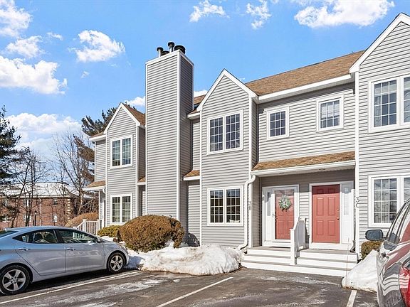 3rd image of 128 Parker St APT 3B