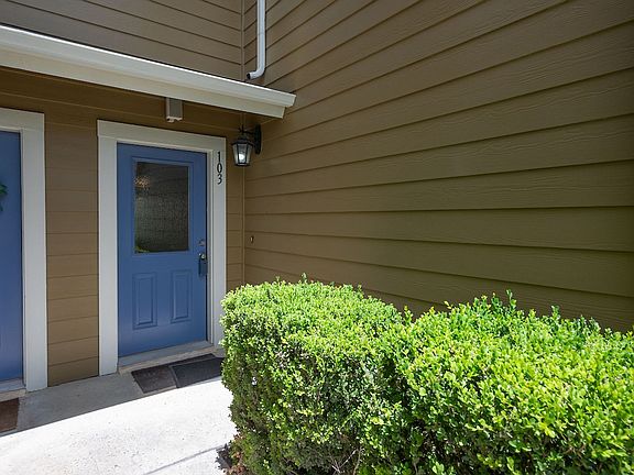 4th image of 1620 Bryant Dr Unit 103