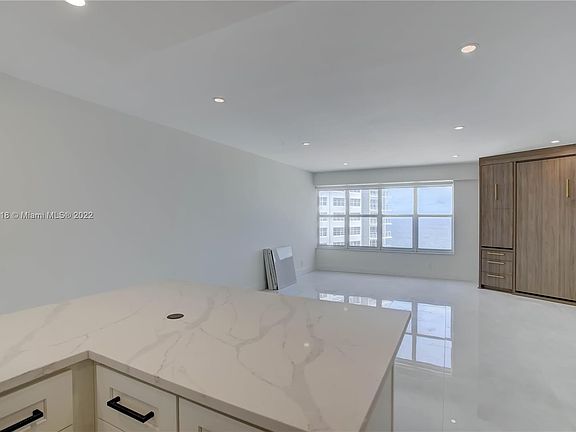 5th image of 3700 Galt Ocean Dr APT 902