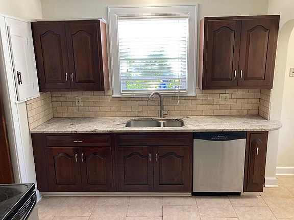 2nd image of 13899 Clifton Blvd #1