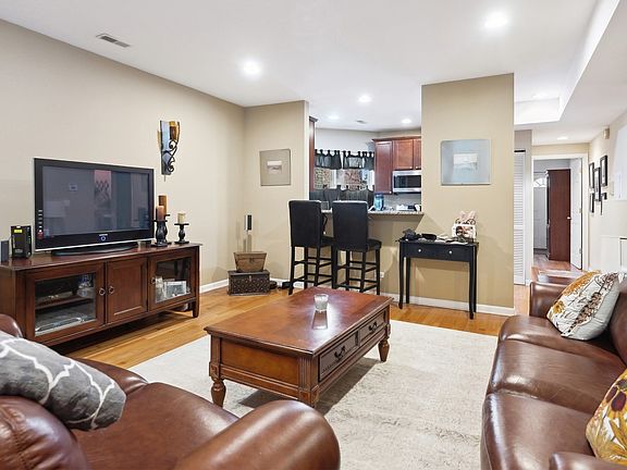4th image of 3302 W Pensacola Ave #2