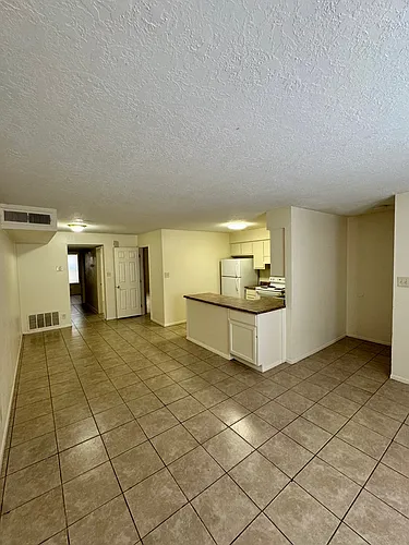 625 Louisiana Blvd SE #A Photo 1