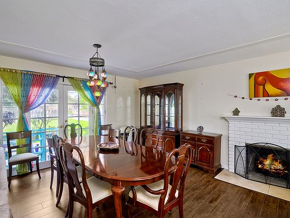 3rd image of 5966 Eldergardens St
