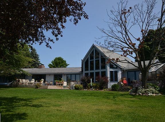 3rd image of 136 Mitchell Dr