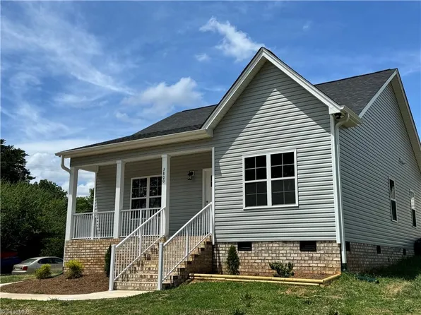 3800 Carver School Rd, Winston Salem, NC 27105