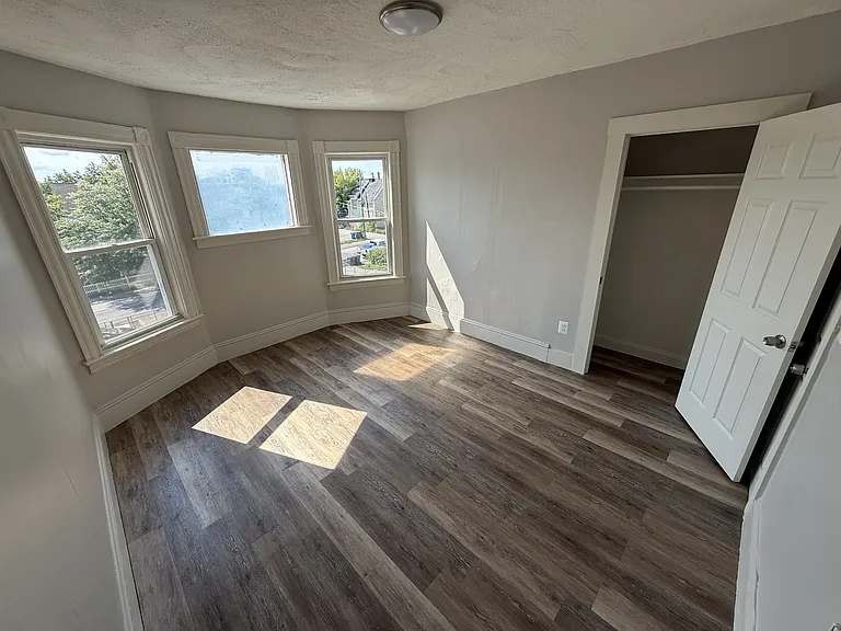 360-3 Merrimack St — Photo 7