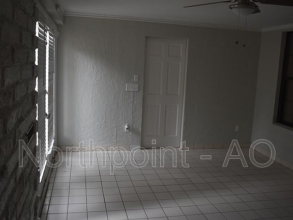 2nd image of 1615 Louvre Dr