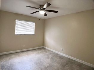4202 Pine Drop Ln, North Fort Myers, FL 33917