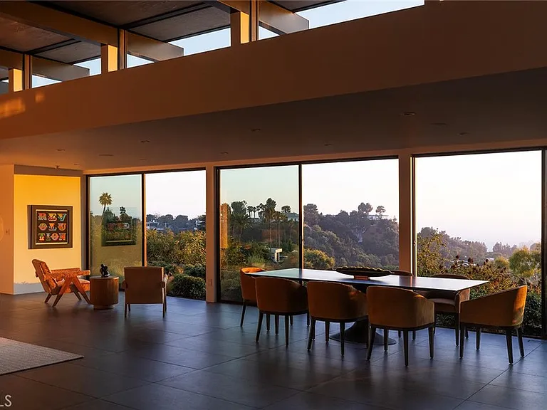 9015 Alto Cedro Dr — Photo 19