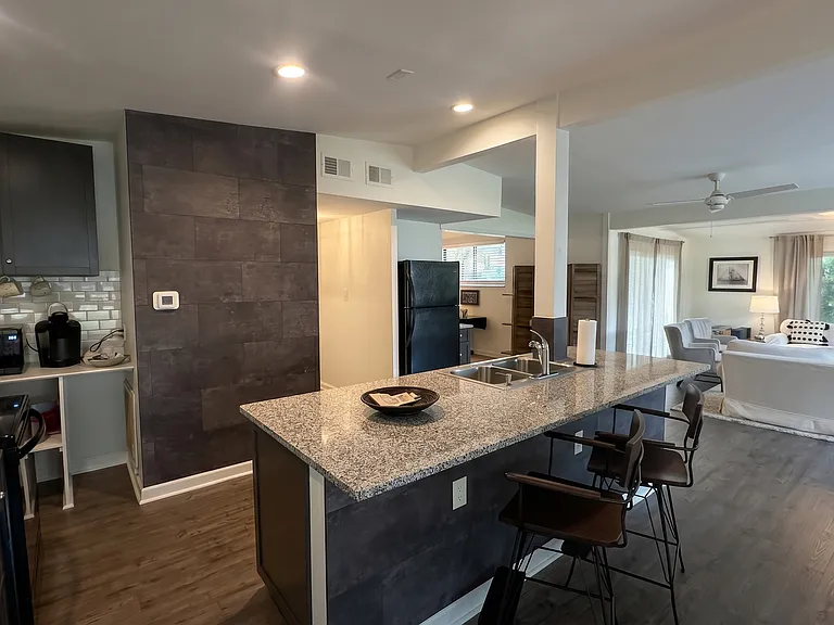 1003 Broad River Dr — Photo 15