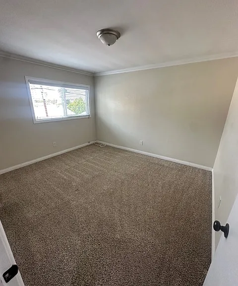 4664 Hamilton St #4664.5 — Photo 13