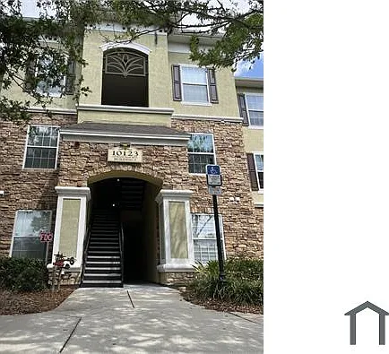 10123 Courtney Palms Blvd #203 — Photo 2