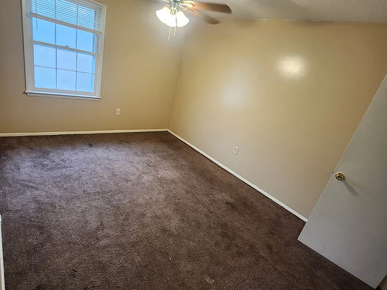 6526 White Horse Rd #17C — Photo 24