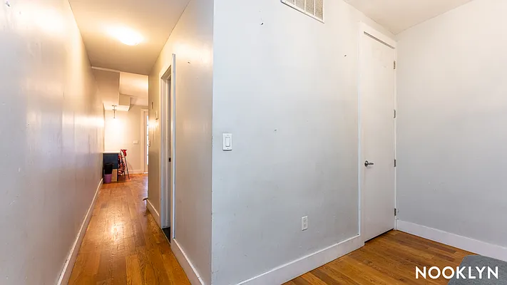 Rented by Nooklyn NYC LLC | media 44