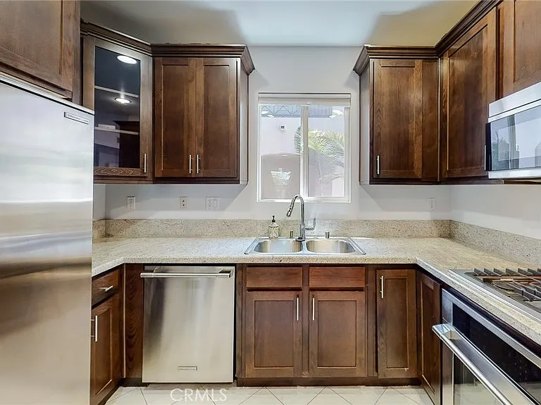 4424 Whitsett Ave #206 — Photo 17