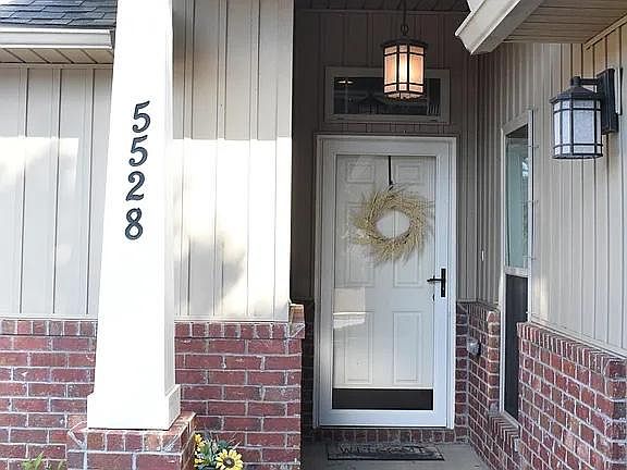 1st image of 5528 Peach Dr