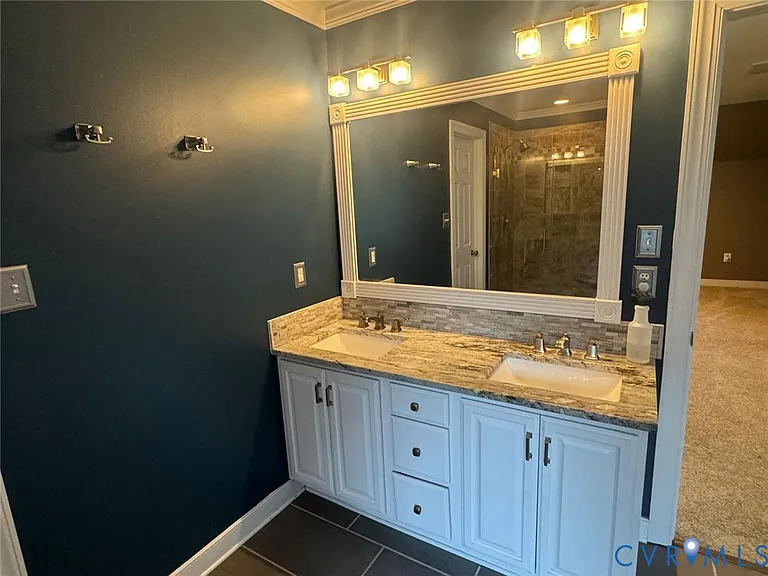 5708 Carrington Hills Dr — Photo 29