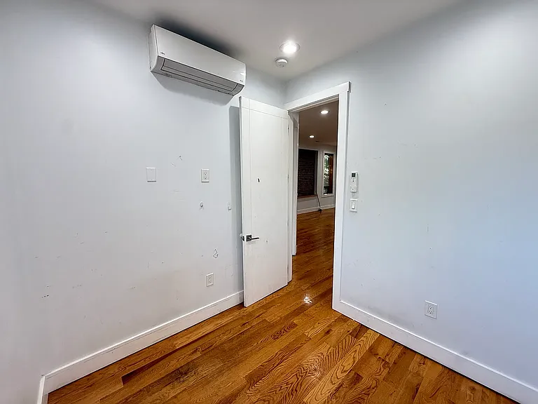 1301 Herkimer St #2 — Photo 20