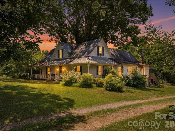 387 Beulah Rd, Statesville, NC 28625