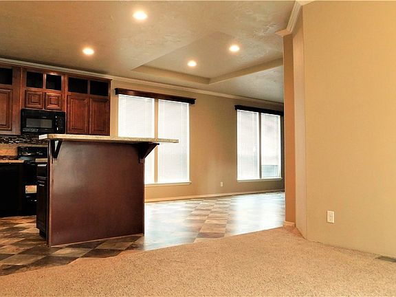 2nd image of 139 Yelton Dr