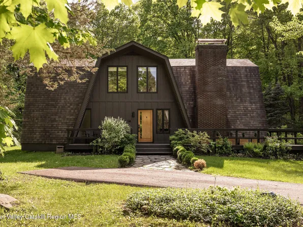 14 Tina Drive, Lloyd, NY 12528