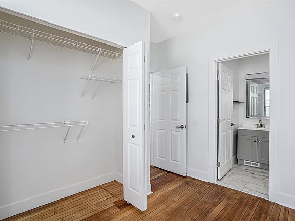 4th image of 89 W Philadelphia St #2