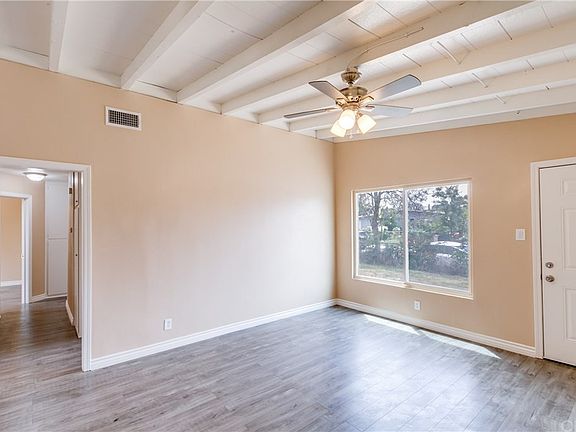 4th image of 22424 Ella Ave