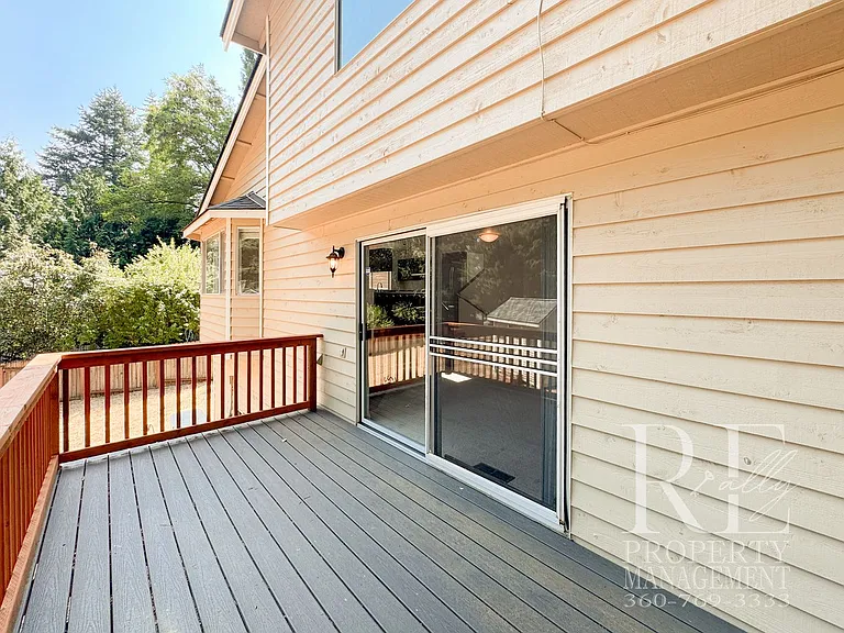 4618 NW Bernard St — Photo 25